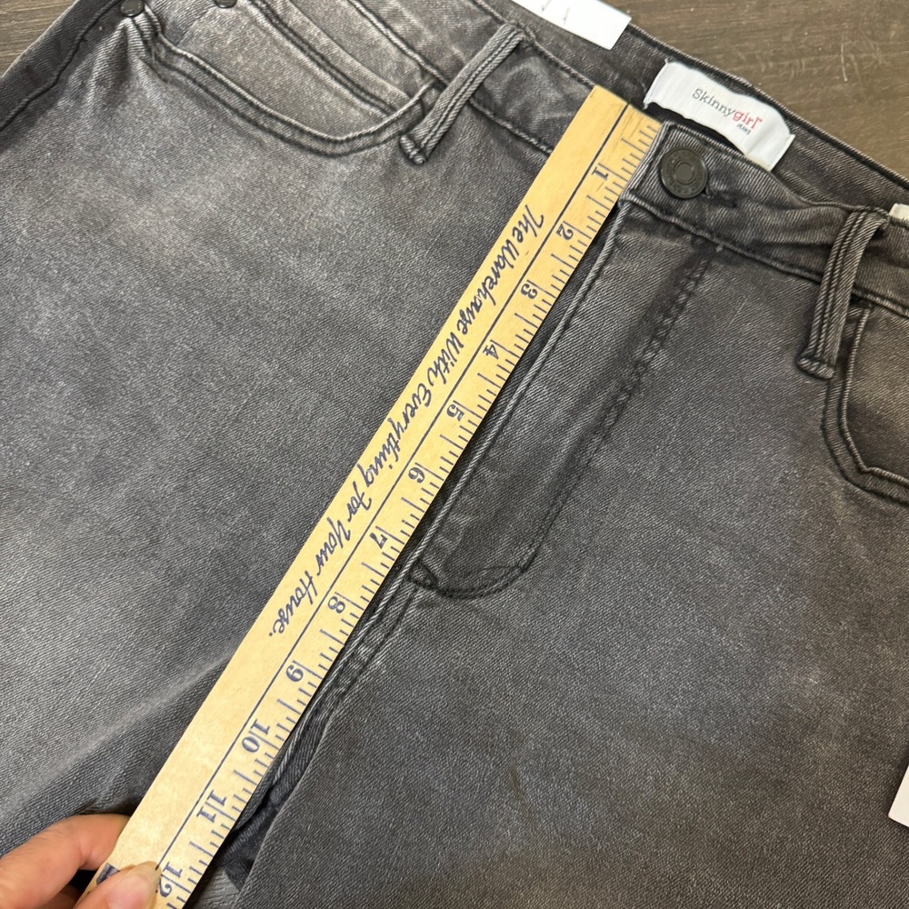 Skinnygirl Jeans High‎ Rise Bermuda Shorts Women's Size 32/14 Dark Wash - Picture 9 of 10